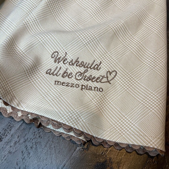 MIZZO PIANO JUNIOR GIRL CLASSY BEIGE SKIRT WITH INNER SHORTS & two side pocket - Picture 2 of 12